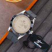 Fashionable, sporty, minimalist, business wristwatch